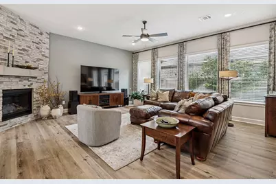 4810 Emerald Grove, Arlington, TX 76005 - Photo 5