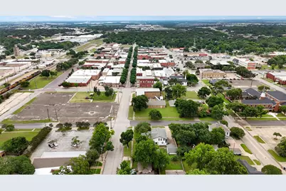 401 N Dallas Street, Ennis, TX 75119 - Photo 27