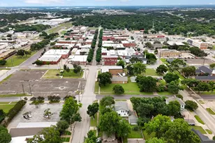 401 N Dallas St, Ennis, TX 75119 - Photo 27