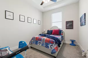 2043 Canada Dr, Dallas, TX 75212 - Photo 29