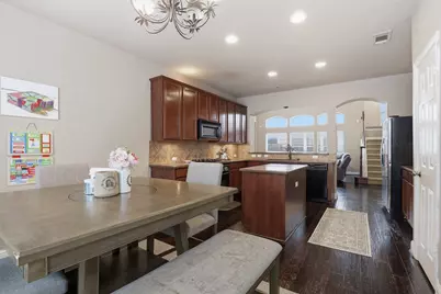 2451 Beachview Drive, Grand Prairie, TX 75054 - Photo 15