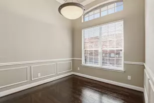 2451 Beachview Dr, Grand Prairie, TX 75054 - Photo 7