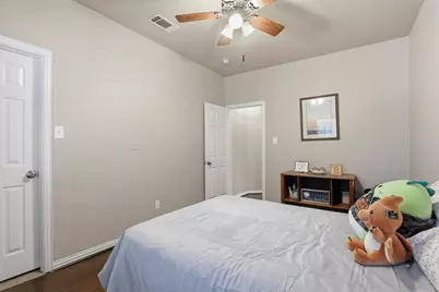 2451 Beachview Drive, Grand Prairie, TX 75054 - Photo 35