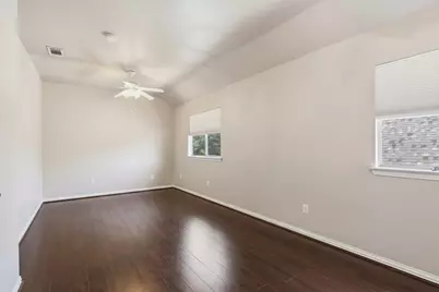 2451 Beachview Drive, Grand Prairie, TX 75054 - Photo 27