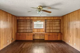 613 Whitener Rd, Euless, TX 76040 - Photo 5