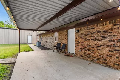 104 Chisholm Street, Saint Jo, TX 76265 - Photo 27