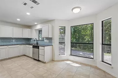 521 Bent Creek Drive, Garland, TX 75040 - Photo 11