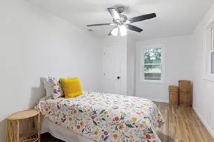 611 Cherry St, Bowie, TX 76230 - Photo 23