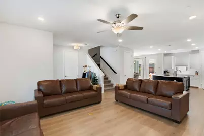 6628 Kort Street, Rowlett, TX 75089 - Photo 5