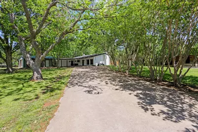 336 Kirk Avenue, Pottsboro, TX 75076 - Photo 1