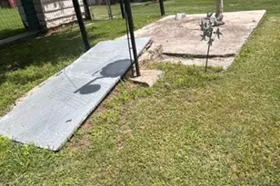 1271 Central Ave, Newark, TX 76071 - Photo 15