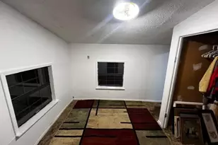 1271 Central Ave, Newark, TX 76071 - Photo 11