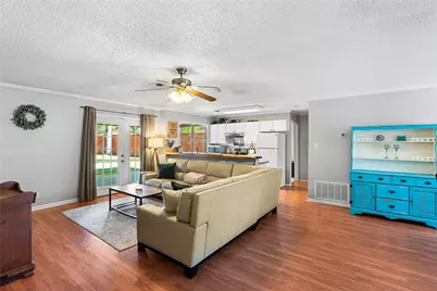 904 Kent Drive, Gainesville, TX 76240 - Photo 5