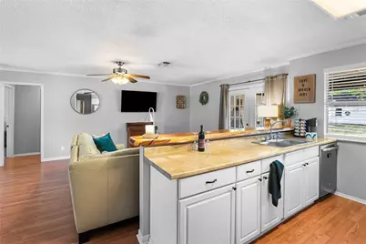 904 Kent Drive, Gainesville, TX 76240 - Photo 7