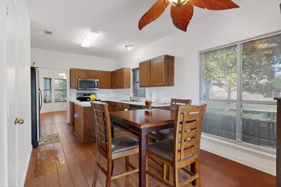 513 Shannon Circle, DeSoto, TX 75115 - Photo 5