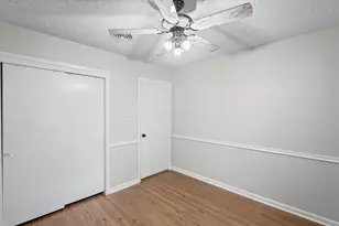 1311 W Lavender Ln, Arlington, TX 76013 - Photo 13