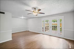 1311 W Lavender Ln, Arlington, TX 76013 - Photo 3