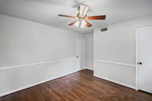 1311 W Lavender Ln, Arlington, TX 76013 - Photo 15