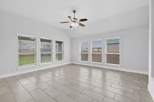 3818 Noblewood Dr, Heartland, TX 75126 - Photo 5