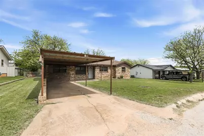 900 W 2nd Street, Coleman, TX 76834 - Photo 3