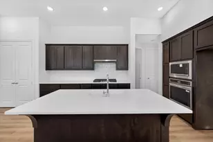 1653 Cornwall Ave, Fort Worth, TX 76052 - Photo 3