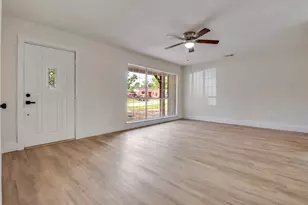 1625 Proctor Dr, Grand Prairie, TX 75051 - Photo 7