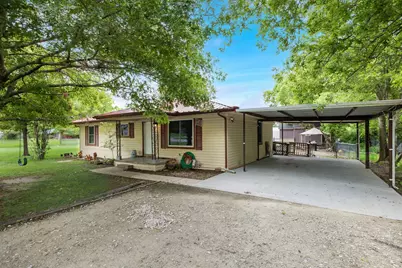 571 S 1st Street, Point, TX 75472 - Photo 3