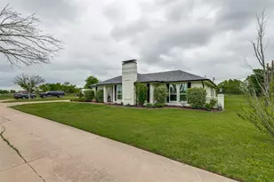 1301 Davis Ln, Terrell, TX 75160 - Photo 3