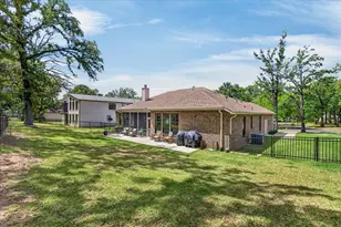 233 Hide A Way Dr, Mabank, TX 75156 - Photo 25