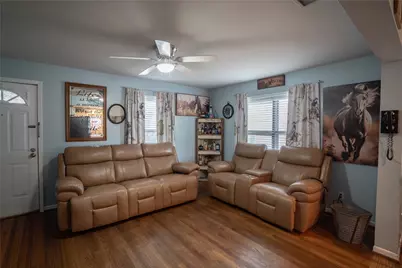 201 S Lane Street, Decatur, TX 76234 - Photo 9