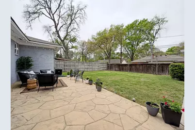 10521 Evangeline Way, Dallas, TX 75218 - Photo 23