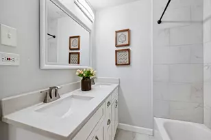 10521 Evangeline Way, Dallas, TX 75218 - Photo 19