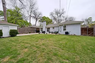 10521 Evangeline Way, Dallas, TX 75218 - Photo 17
