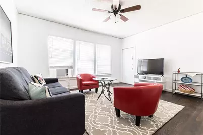 320 W Canty Street #4, Dallas, TX 75208 - Photo 1