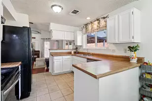 4710 Poppy Dr E, Fort Worth, TX 76137 - Photo 13