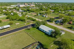 701 N Shelton St, Breckenridge, TX 76424 - Photo 23