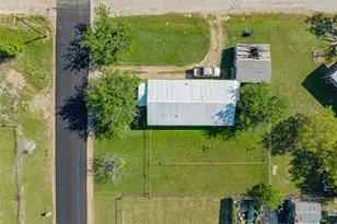 701 N Shelton St, Breckenridge, TX 76424 - Photo 25