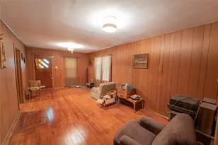 701 N Shelton St, Breckenridge, TX 76424 - Photo 11