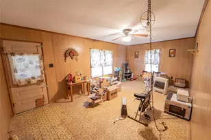 701 N Shelton St, Breckenridge, TX 76424 - Photo 9