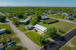 701 N Shelton St, Breckenridge, TX 76424 - Photo 21