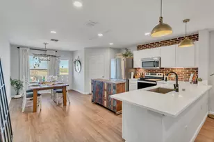 1413 Whitewater Dr, Little Elm, TX 75068 - Photo 5
