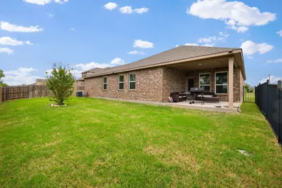 719 Milas Lane, Glenn Heights, TX 75154 - Photo 19