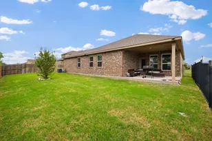 719 Milas Ln, Glenn Heights, TX 75154 - Photo 19