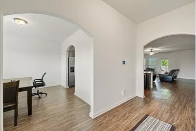 719 Milas Lane, Glenn Heights, TX 75154 - Photo 5