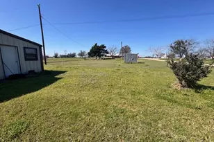 8208 Pearl, Lillian, TX 76061 - Photo 5