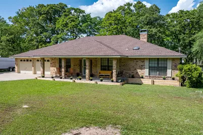 231 Cedarwood Drive, Enchanted Oaks, TX 75156 - Photo 5