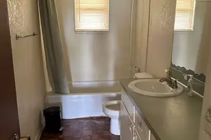 200 Earle Rd, Hewitt, TX 76643 - Photo 11