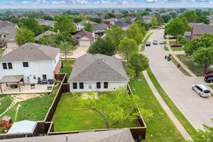 1001 Campbell Dr, McKinney, TX 75071 - Photo 17