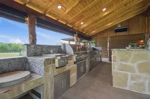 465 Emberson Ranch Rd, Pilot Point, TX 76258 - Photo 5