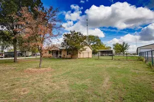 107 Camino del Rosas, Woodway, TX 76712 - Photo 3